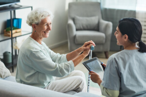5 Tips to Help Navigate the In-Home Caregiver Hiring Process