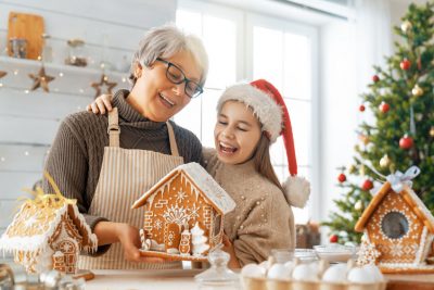 3 Best Ways to Lift Seniors’ Spirits During the Holidays